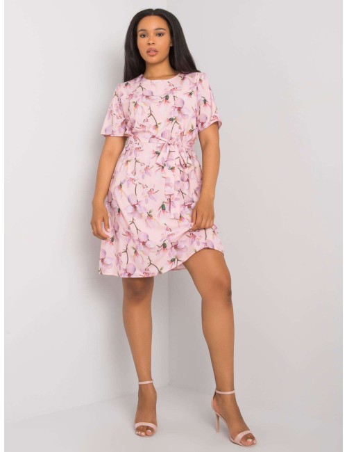 Sukienka plus size w kwiaty z wiązaniem