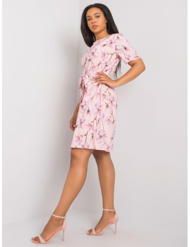 Sukienka plus size w kwiaty z wiązaniem