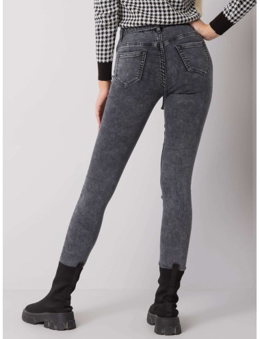 Jeansy slim fit z paskiem