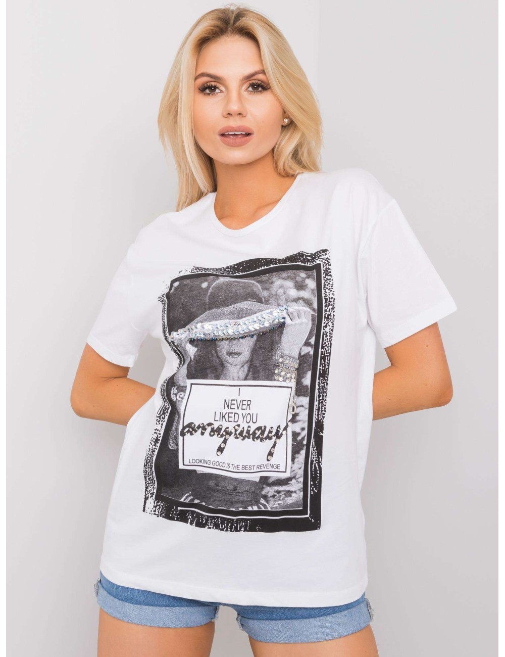 T-shirt z nadrukiem i aplikacją