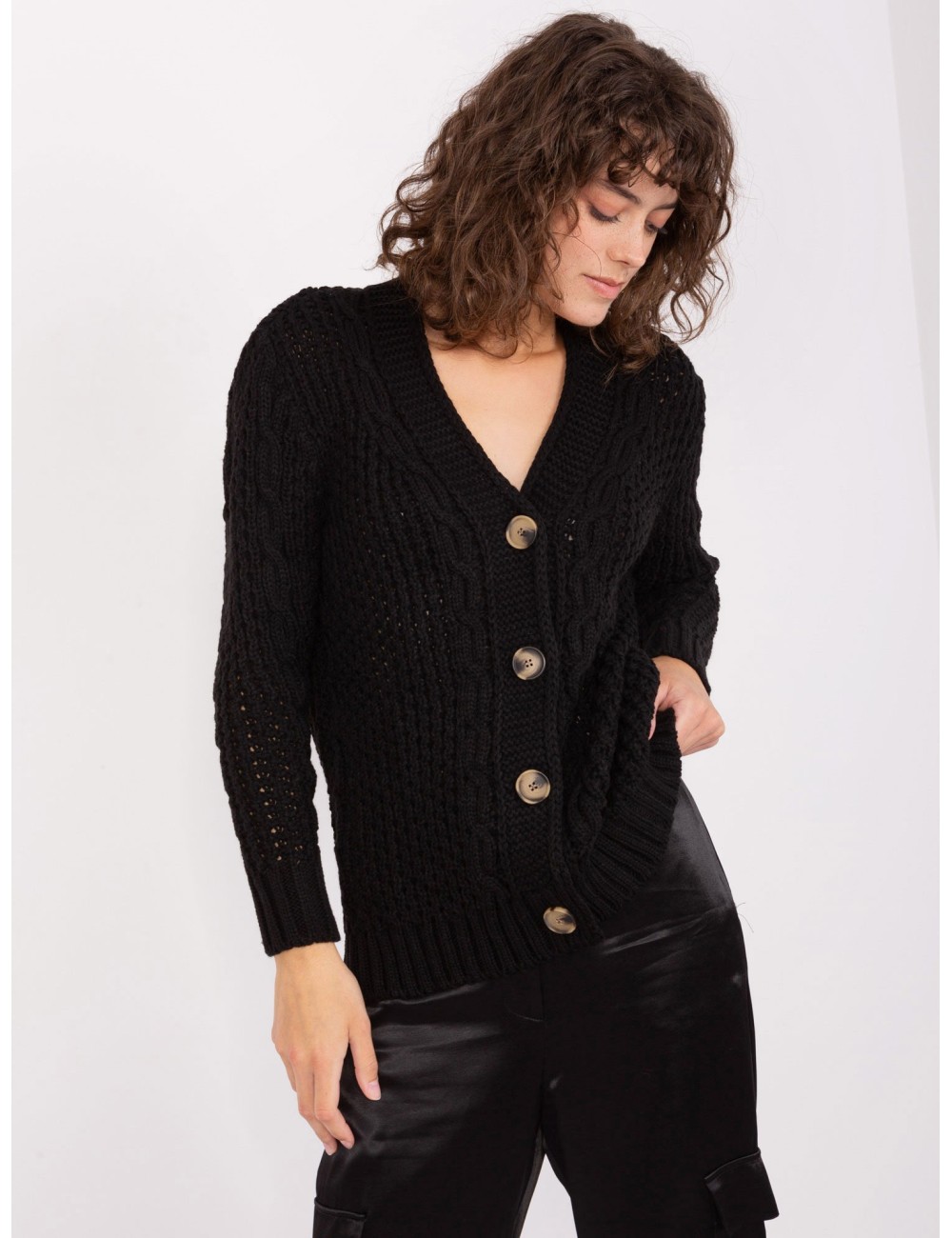 Sweter rozpinany z wełną
