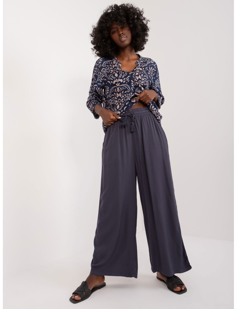 Spodnie-D73761M62237E