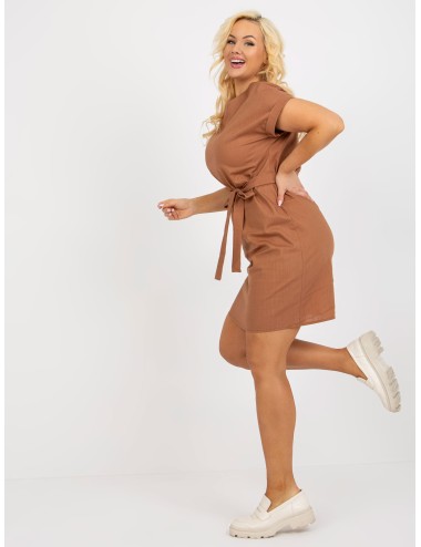 Lniana sukienka plus size z krótkim rękawem