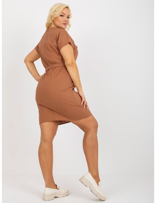 Lniana sukienka plus size z krótkim rękawem