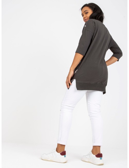 Khaki bluzka plus size z aplikacją