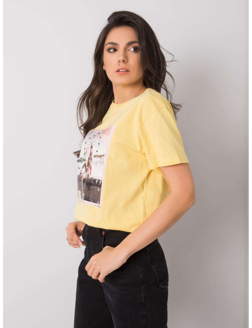 T-shirt z aplikacjami