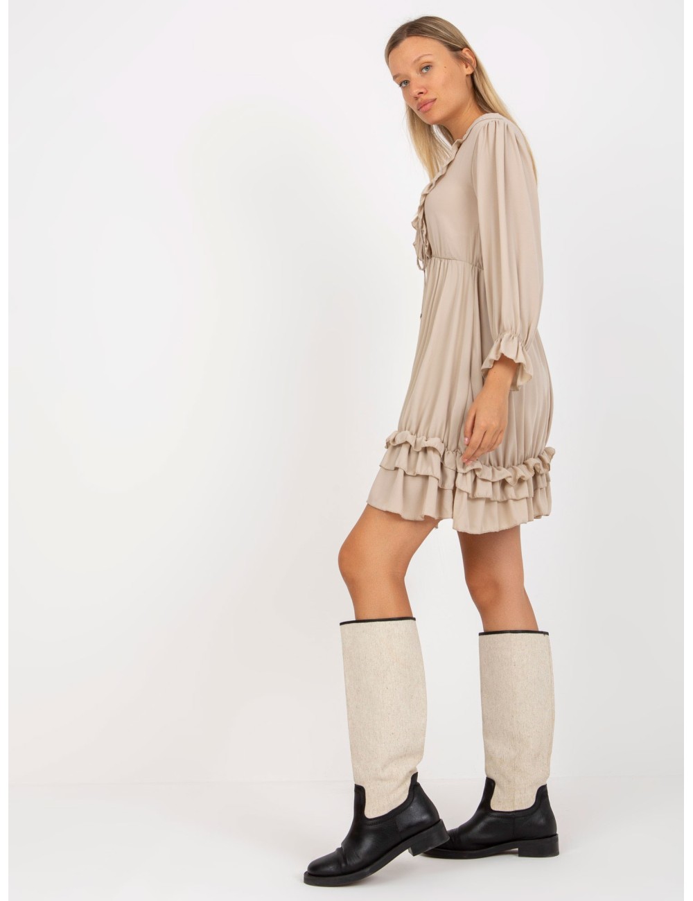 Mini sukienka z falbaną w stylu boho OCH BELLA