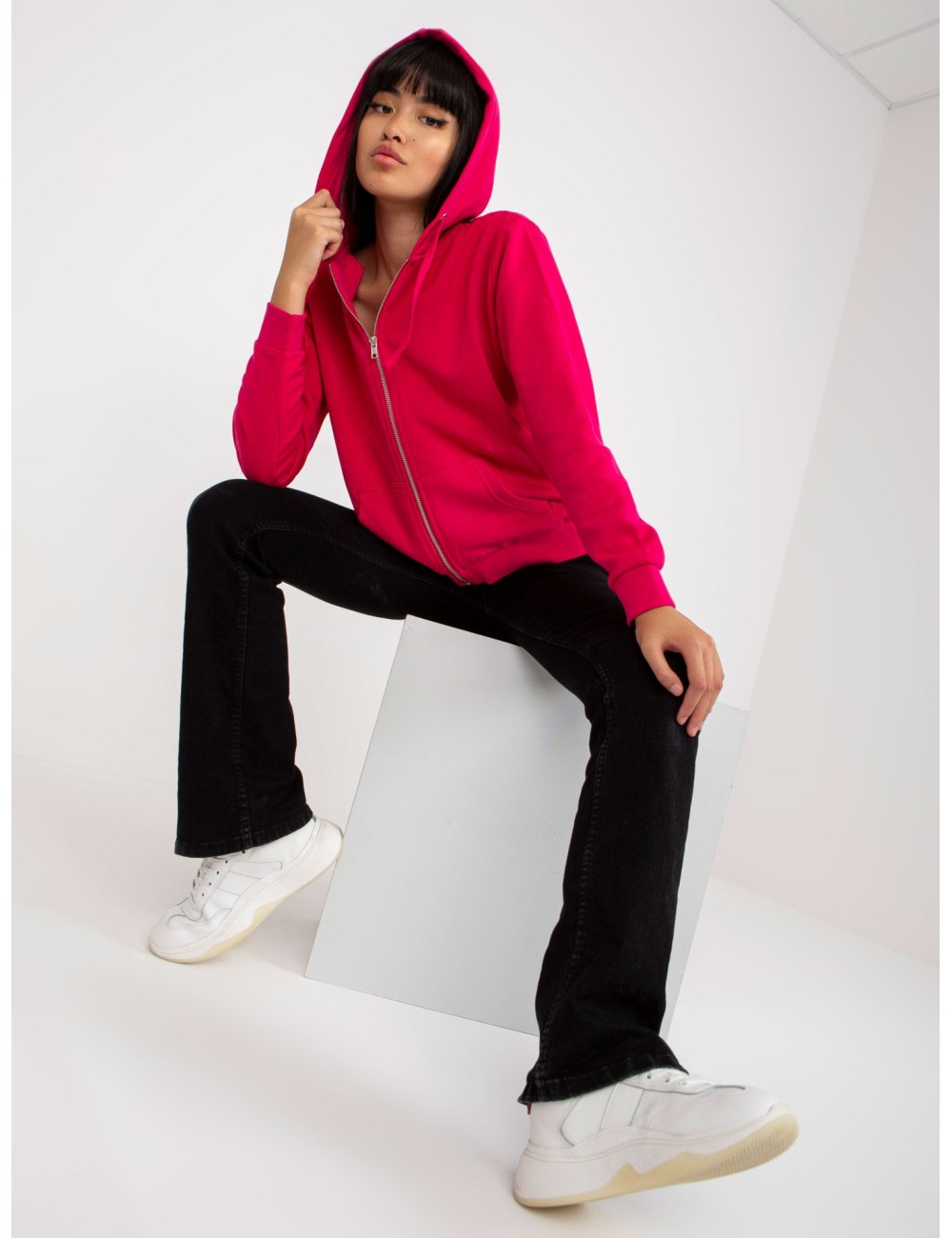 Rozpinana bluza basic z kieszeniami