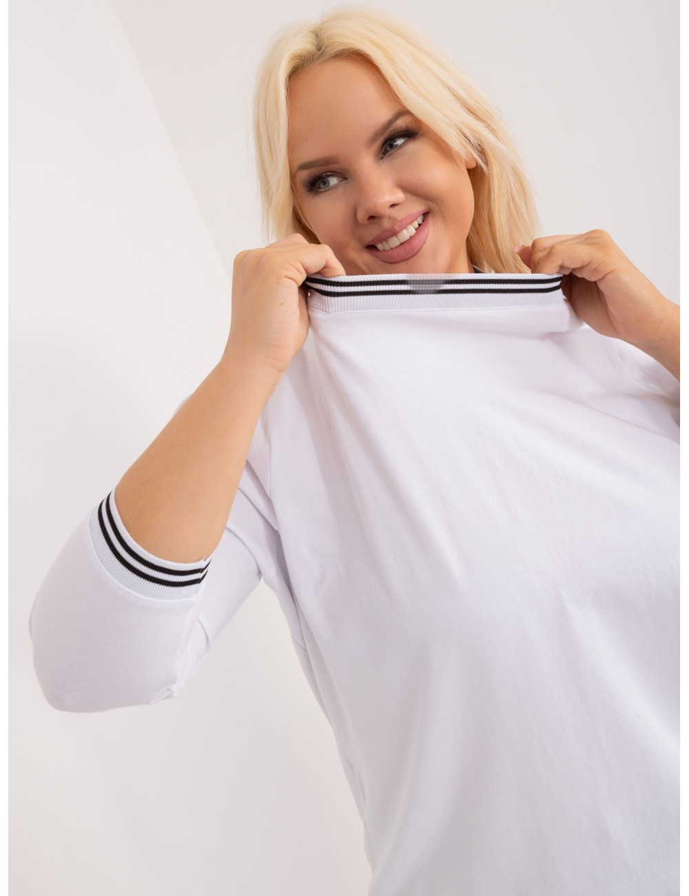Bluzka plus size ze ściągaczami