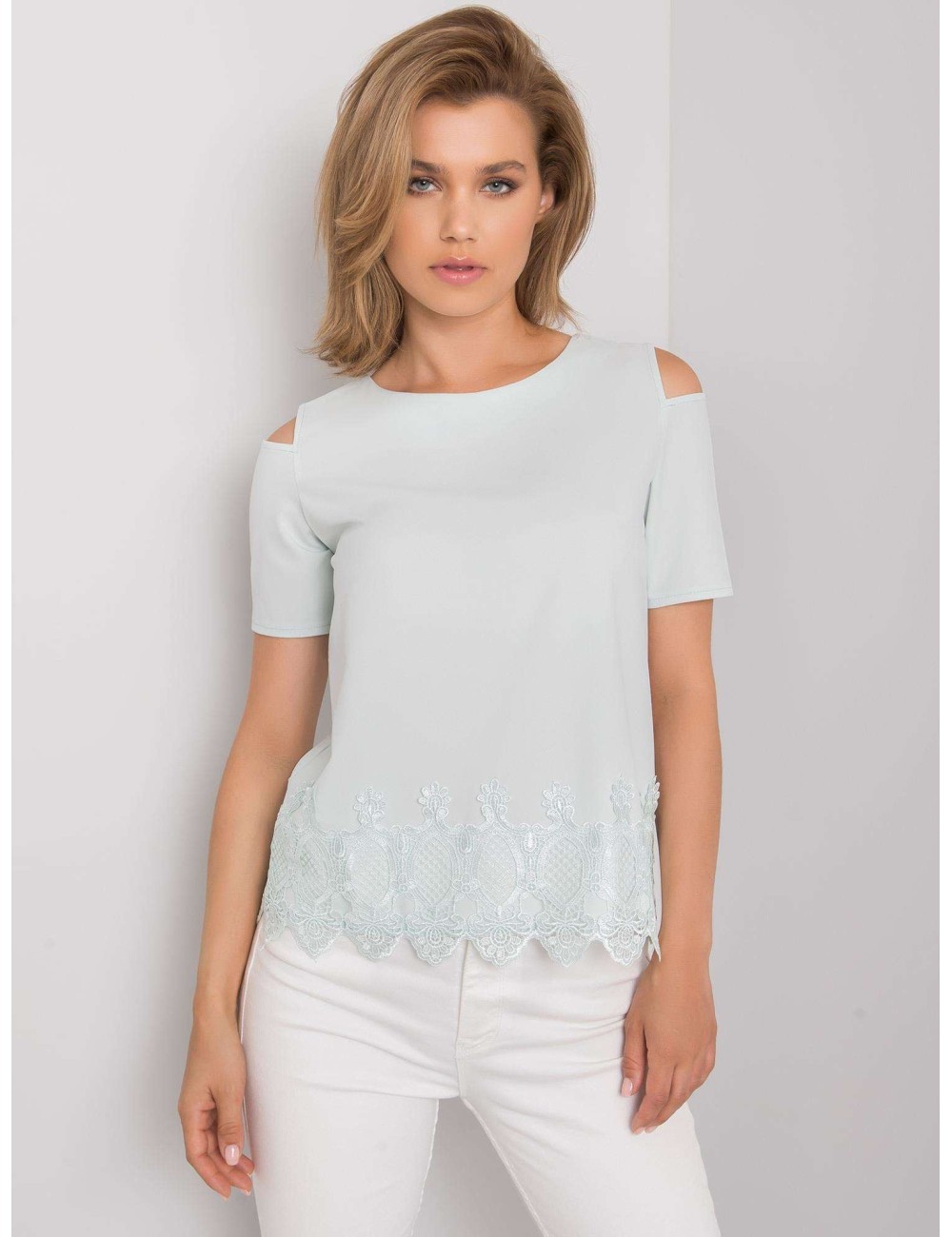 Miętowa bluzka elegancka