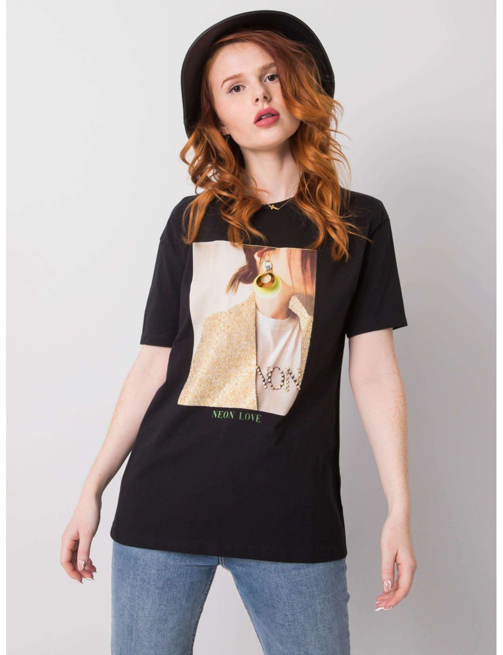 T-shirt damski z nadrukiem i aplikacją