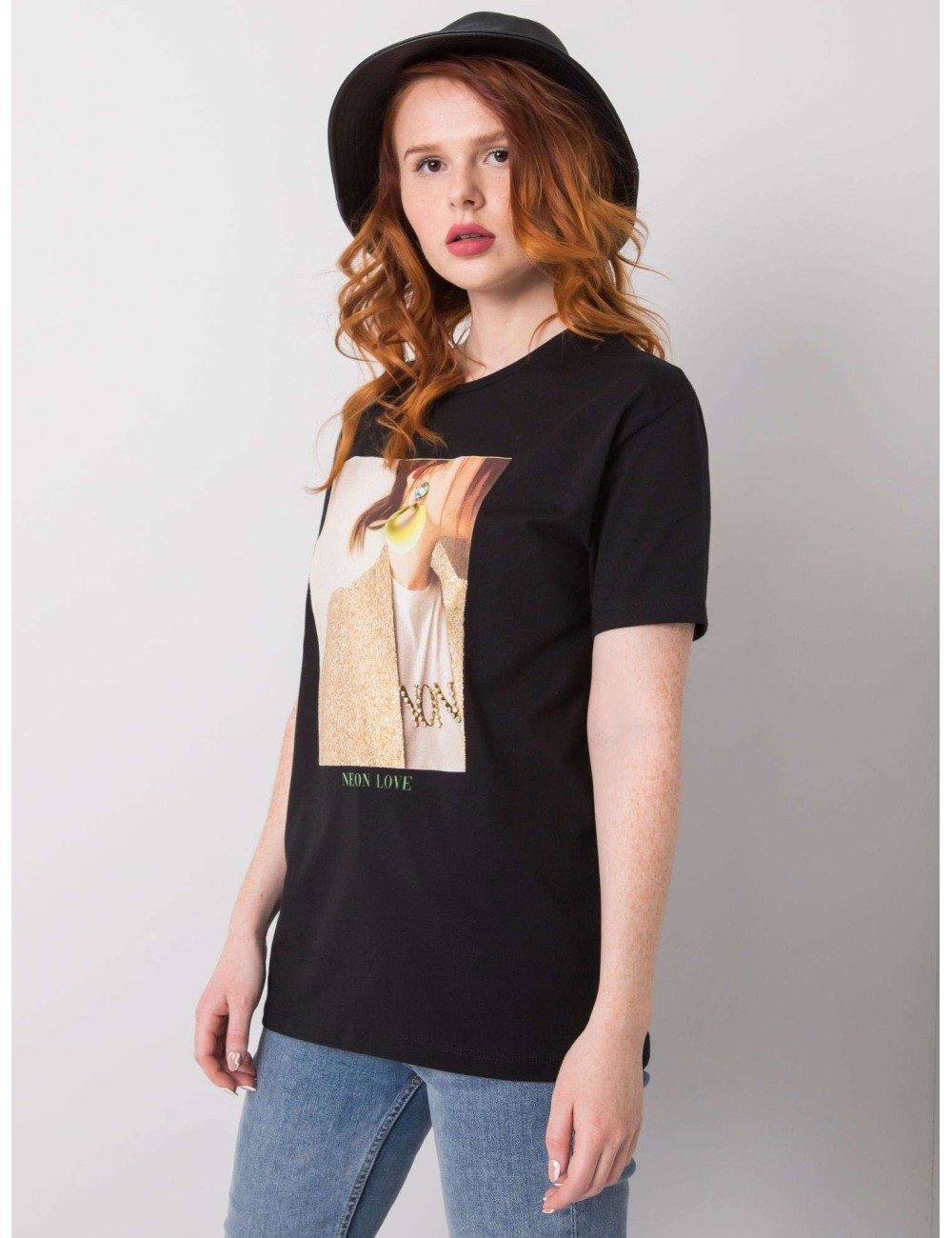 T-shirt damski z nadrukiem i aplikacją