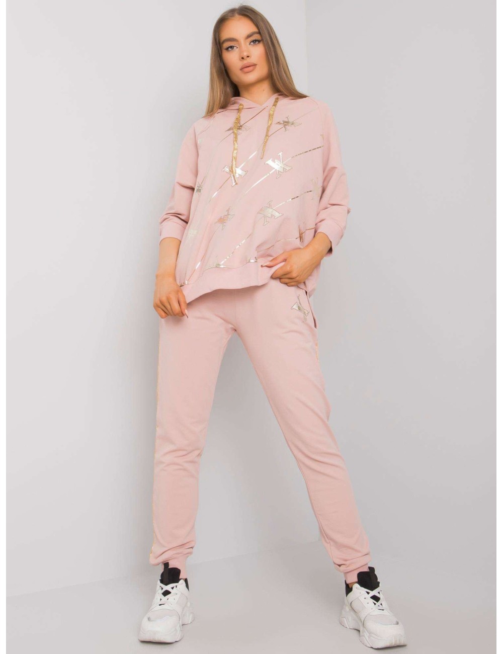 Komplet dresowy ze spodniami