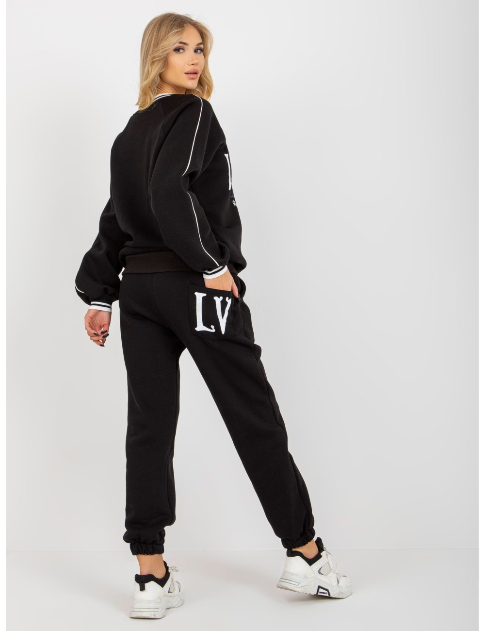 Komplet dresowy o kroju oversize