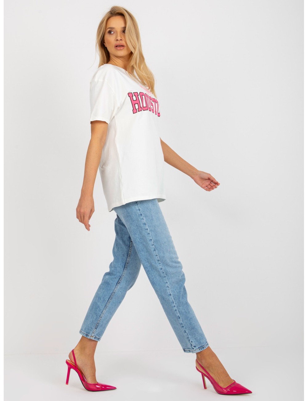 Luźny damski t-shirt z napisem