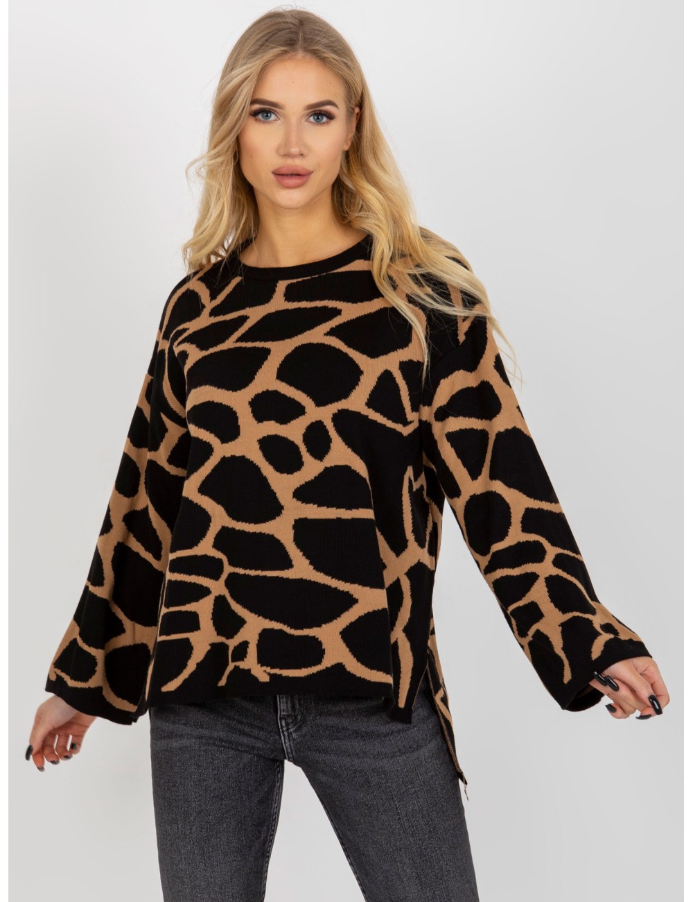 Wzorzysty sweter oversize