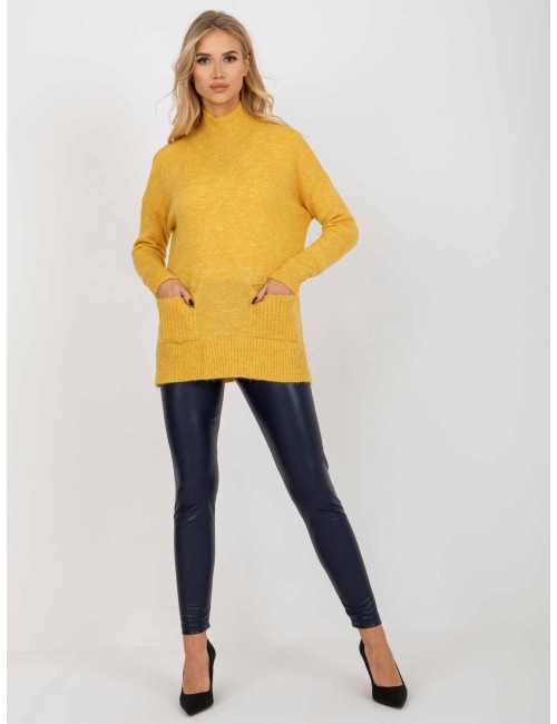 Długi sweter oversize z kieszeniami