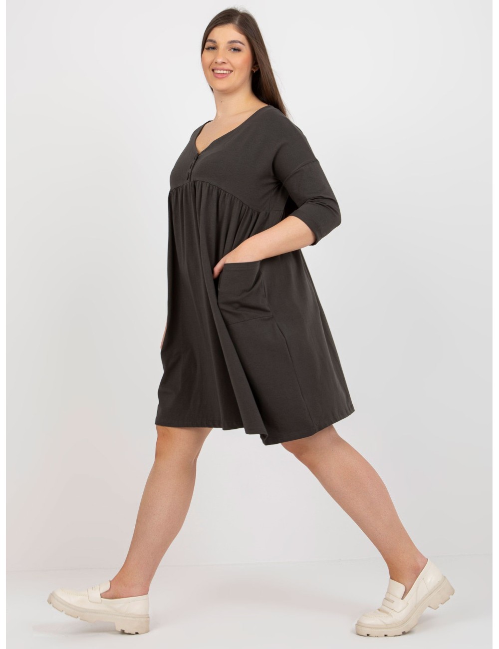 Dresowa sukienka plus size basic z kieszeniami