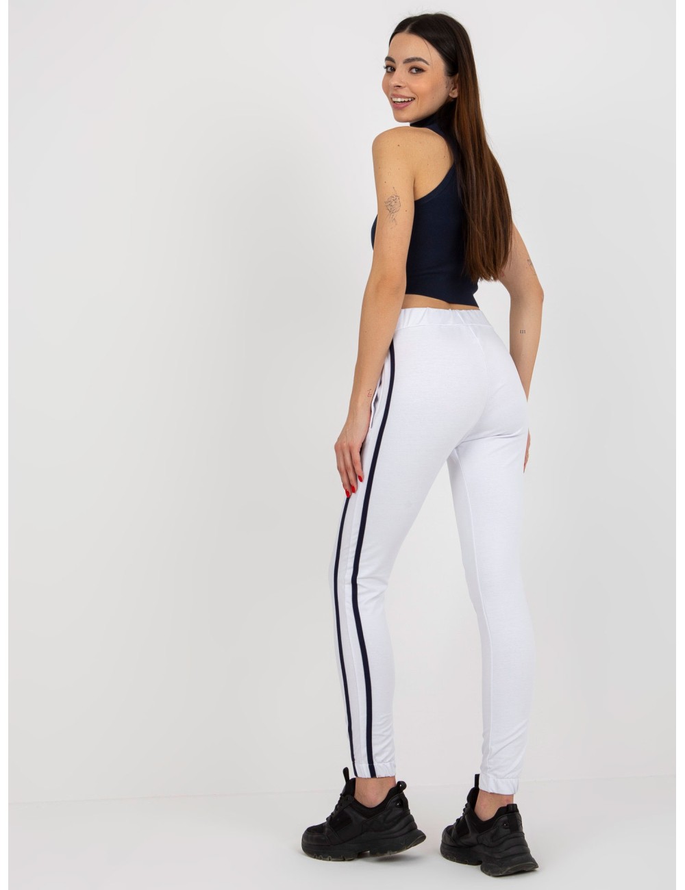 Dresowe spodnie basic z lampasami RUE PARIS