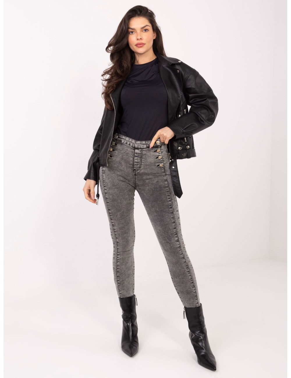 Jeansy damskie skinny z ozdobnymi guzikami