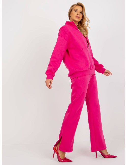 Trzyczęściowy komplet dresowy ze spodniami