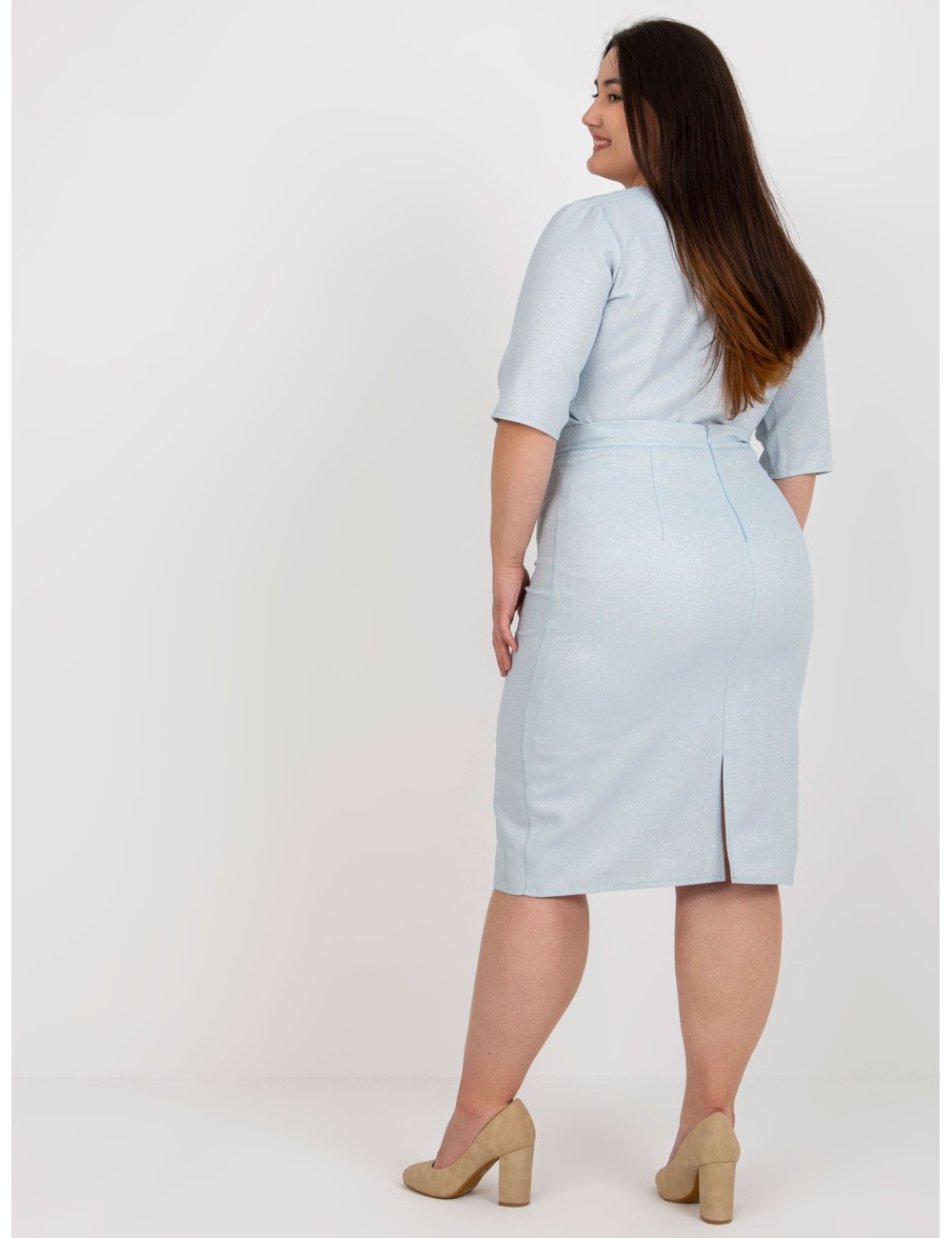 Jasnobrzoskwiniowa ołówkowa spódnica plus size