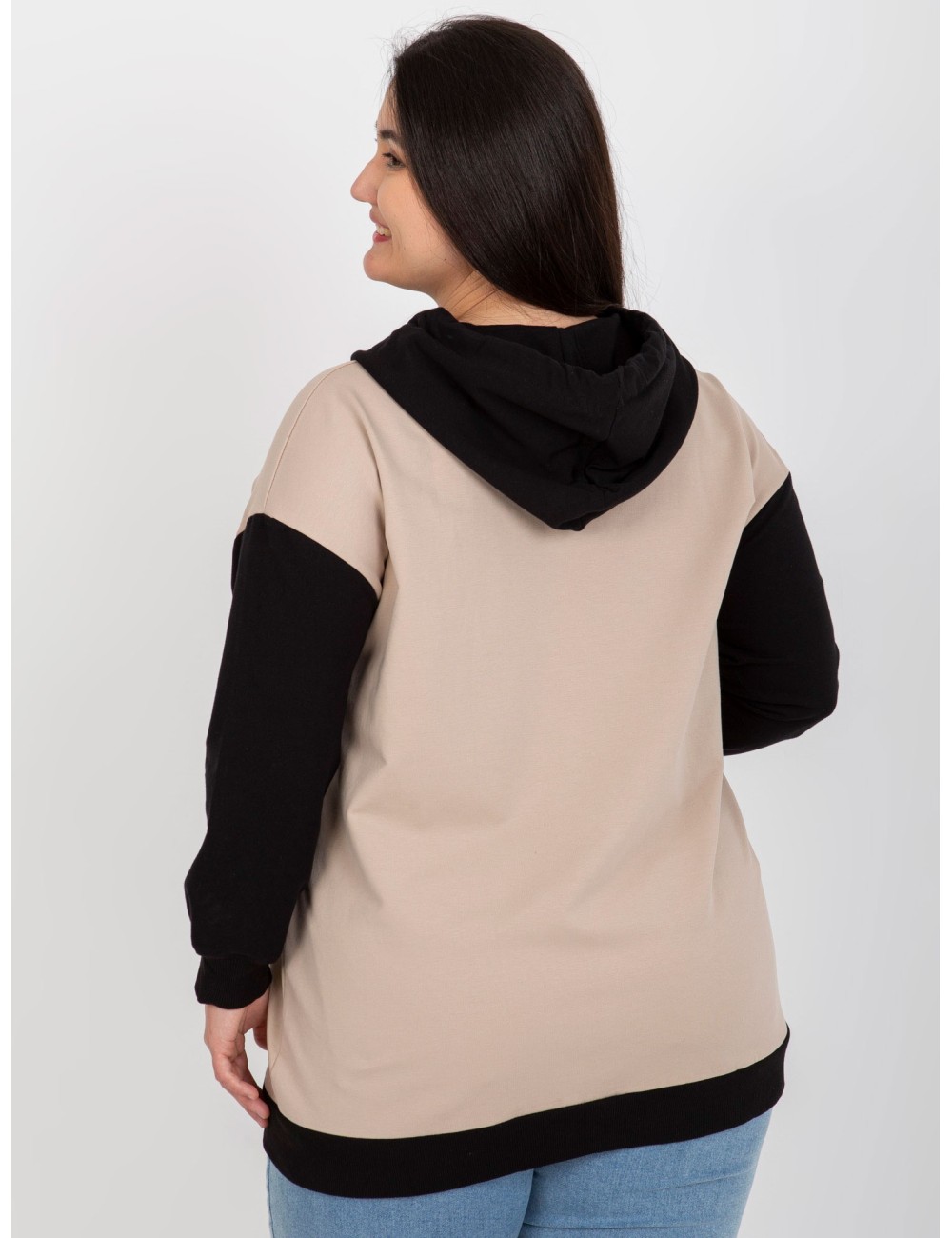 Beżowo-czarna rozpinana bluza plus size z naszywką