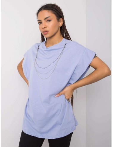 RUE PARIS Niebieski t-shirt z naszyjnikiem