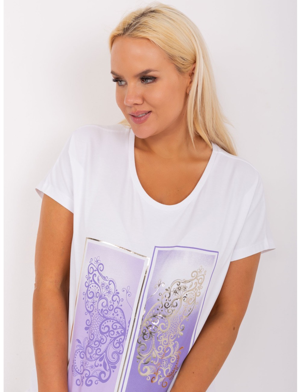 Ecru-limonkowa bluzka plus size z printem