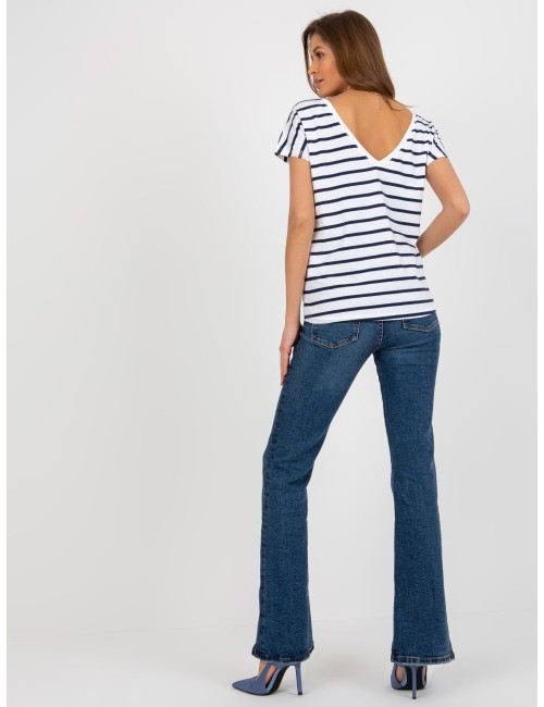 T-shirt basic z dekoltem na plecach