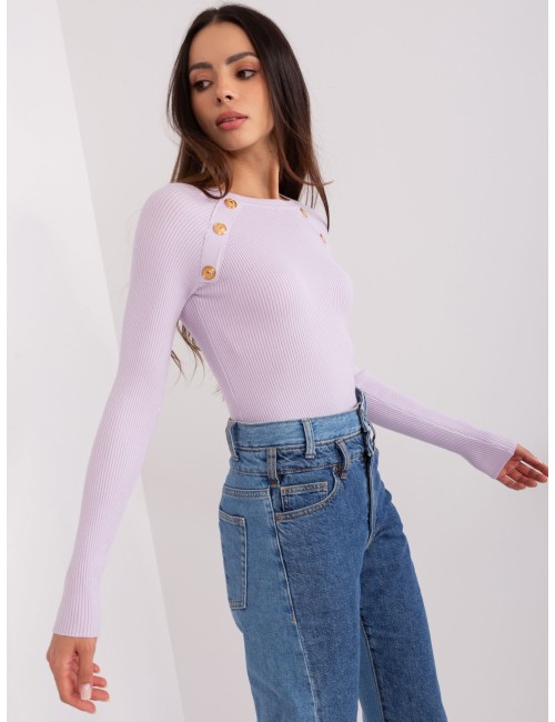 Sweter klasyczny z ozdobnymi guzikami