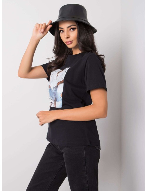 T-shirt z printem i aplikacją