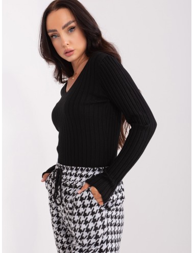 Sweter klasyczny w prążek