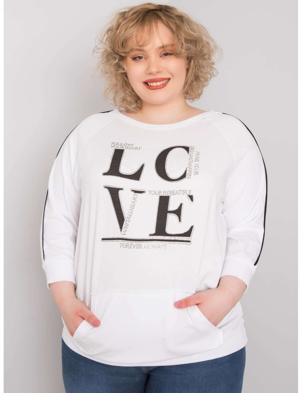 Bluzka plus size z kieszenią i aplikacjami