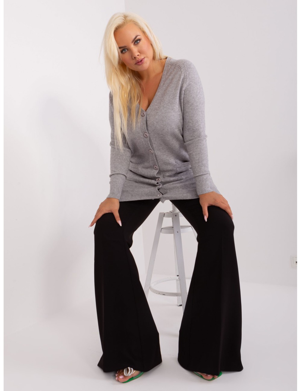 Damski kardigan plus size z kieszeniami