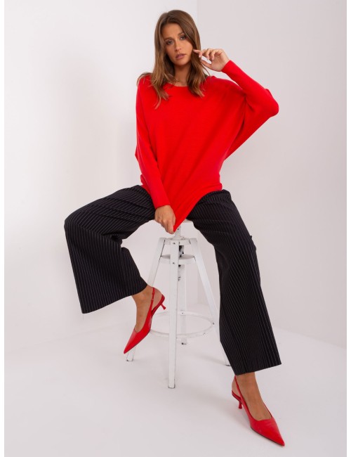 Damski sweter oversize o kroju nietoperza