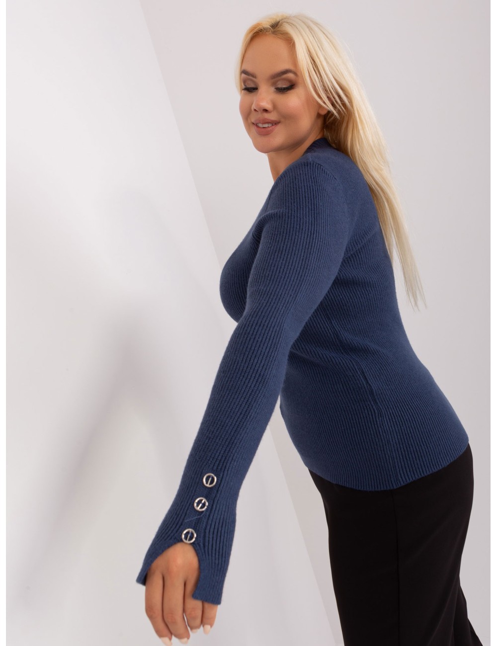 Damski sweter plus size z wiskozą