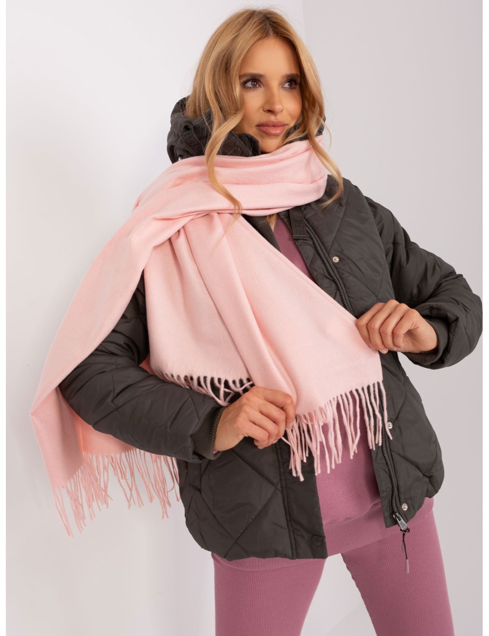 Szalik- AT-SZ-23185.90P-ciemny niebieski