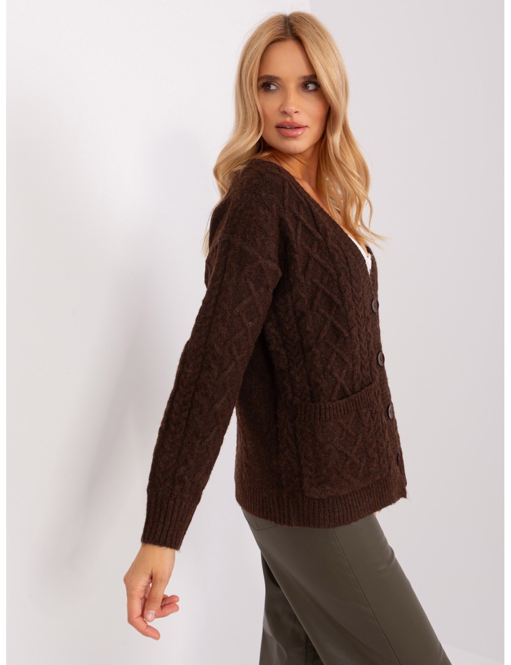 Damski sweter z kieszeniami