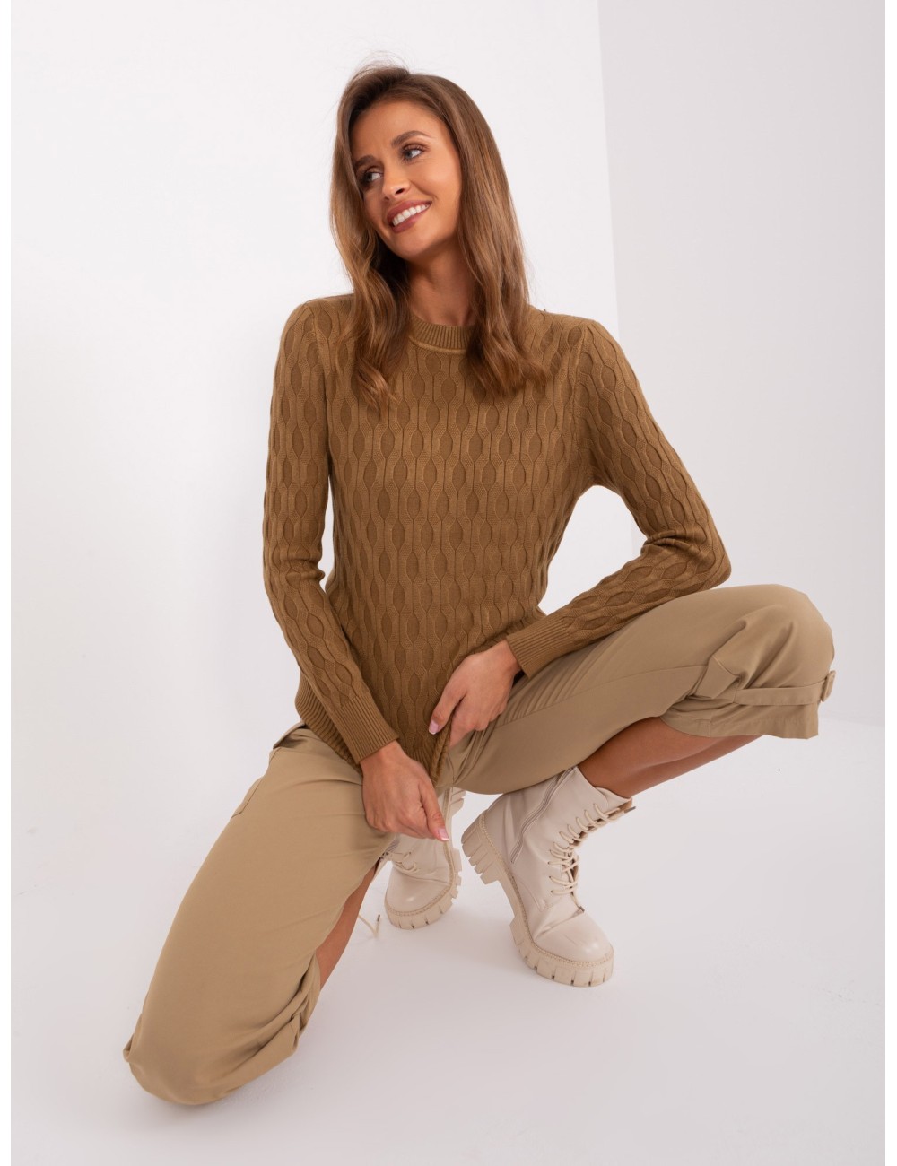 Sweter klasyczny we wzory