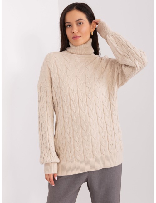Sweter z golfem z warkoczami