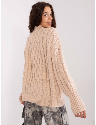 Sweter w warkoczowe sploty