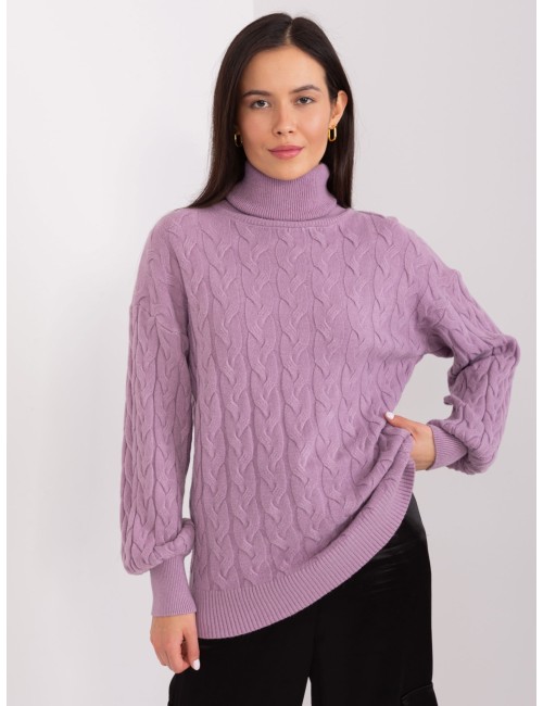 Sweter z golfem z wiskozą