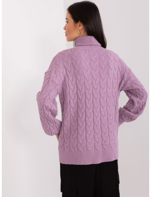 Sweter z golfem z wiskozą