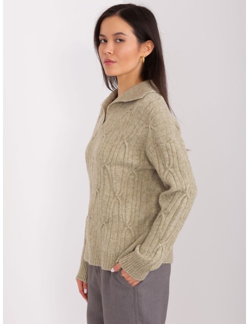 Sweter z warkoczami i kołnierzem