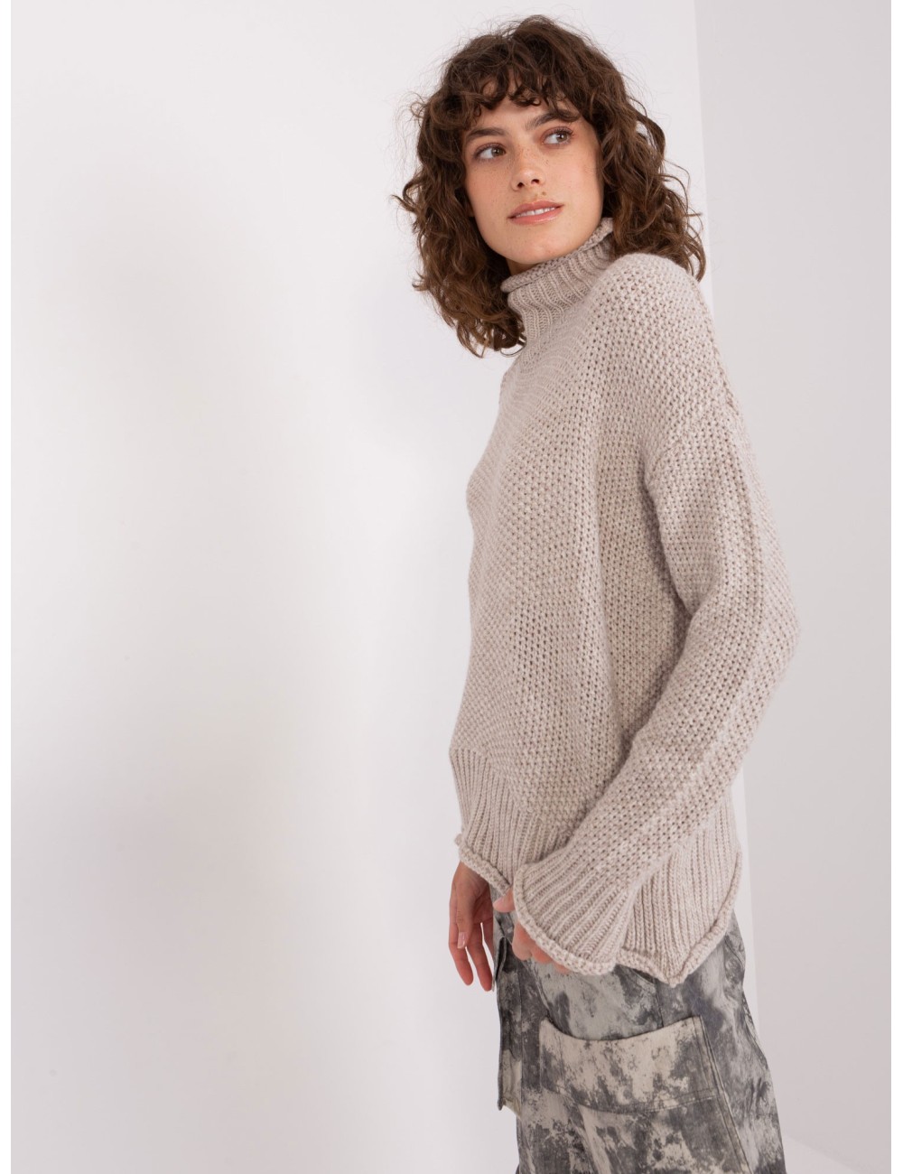 Damski sweter z długim rękawem