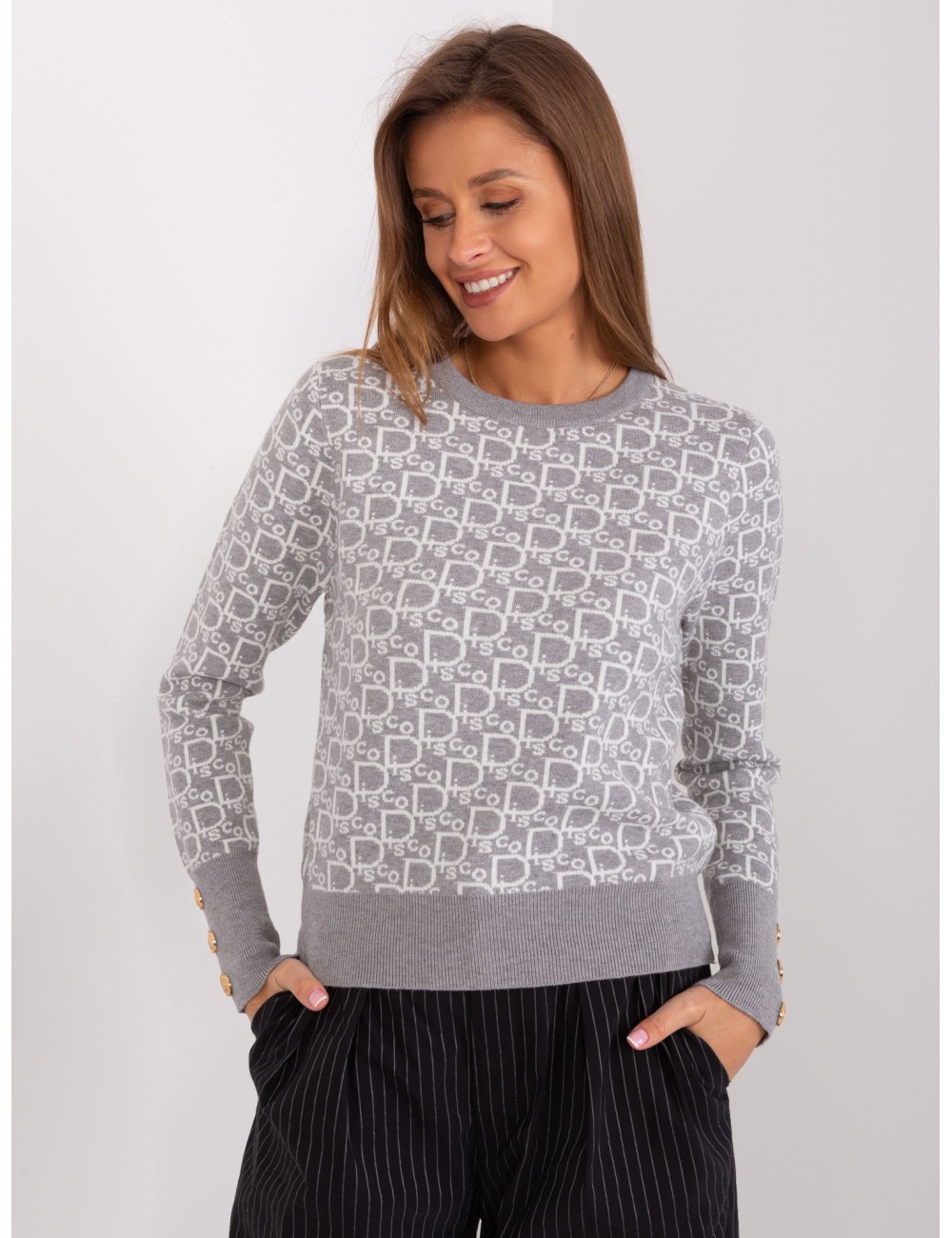 Sweter klasyczny z okrągłym dekoltem