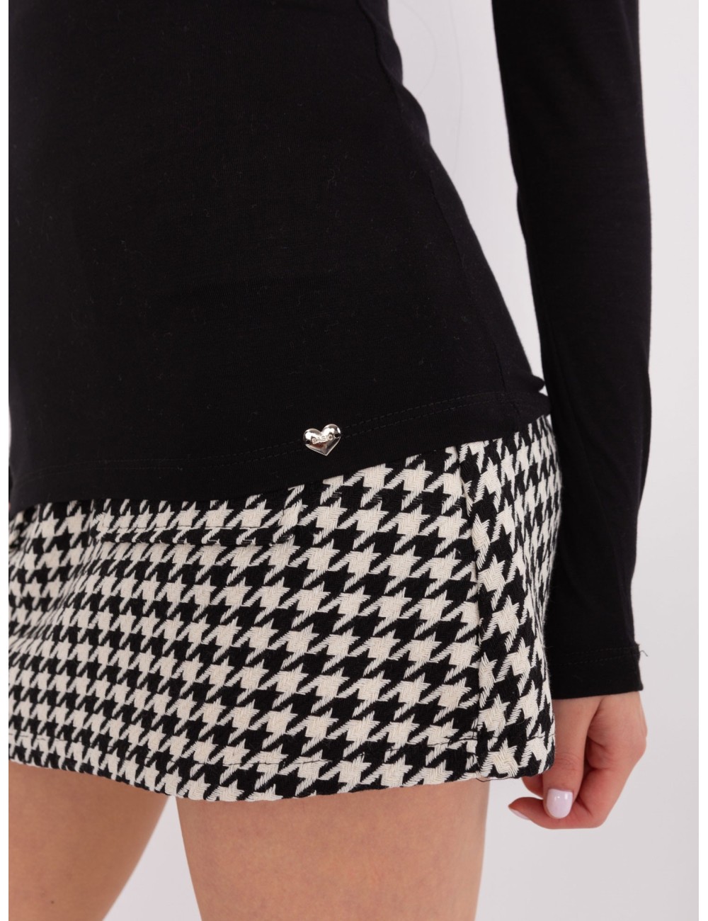 Bluzka longsleeve z wiskozy BASIC FEEL GOOD
