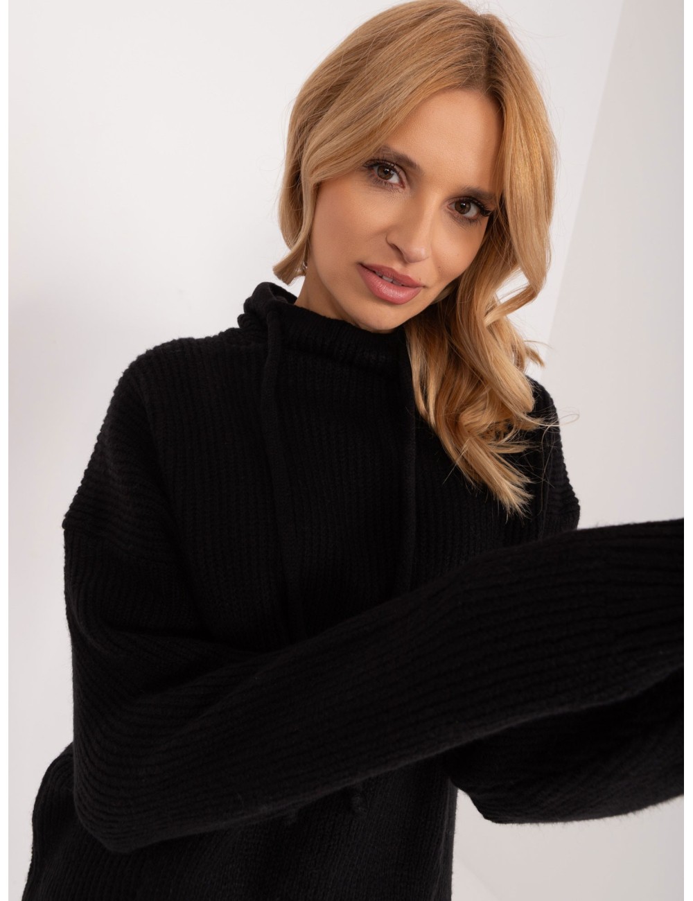 Sweter-BA-SW-0593.22-czarny