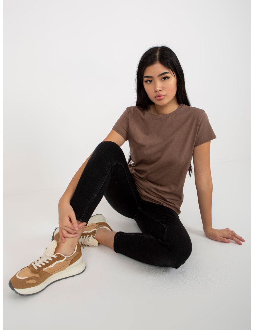 T-shirt basic z okrągłym dekoltem Peachy
